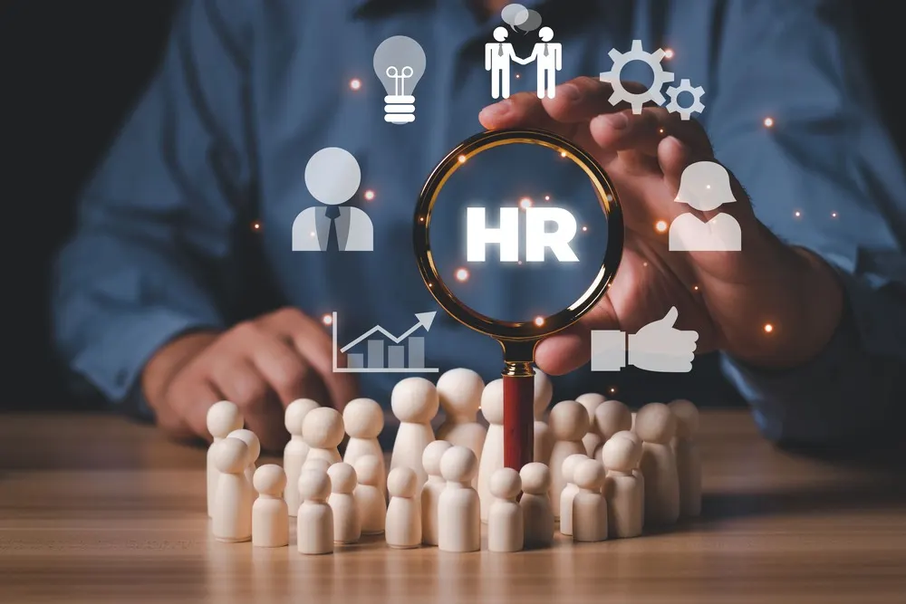 How HRIS plays a crucial role in driving the growth of businesses?